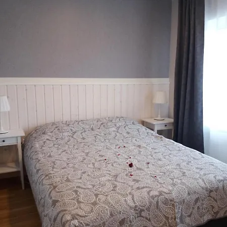 Nurmbergi Maja אכסניה *